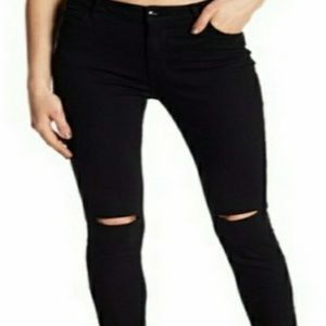 NWT Nanette lepore Gramercy Skinny, black, size 8